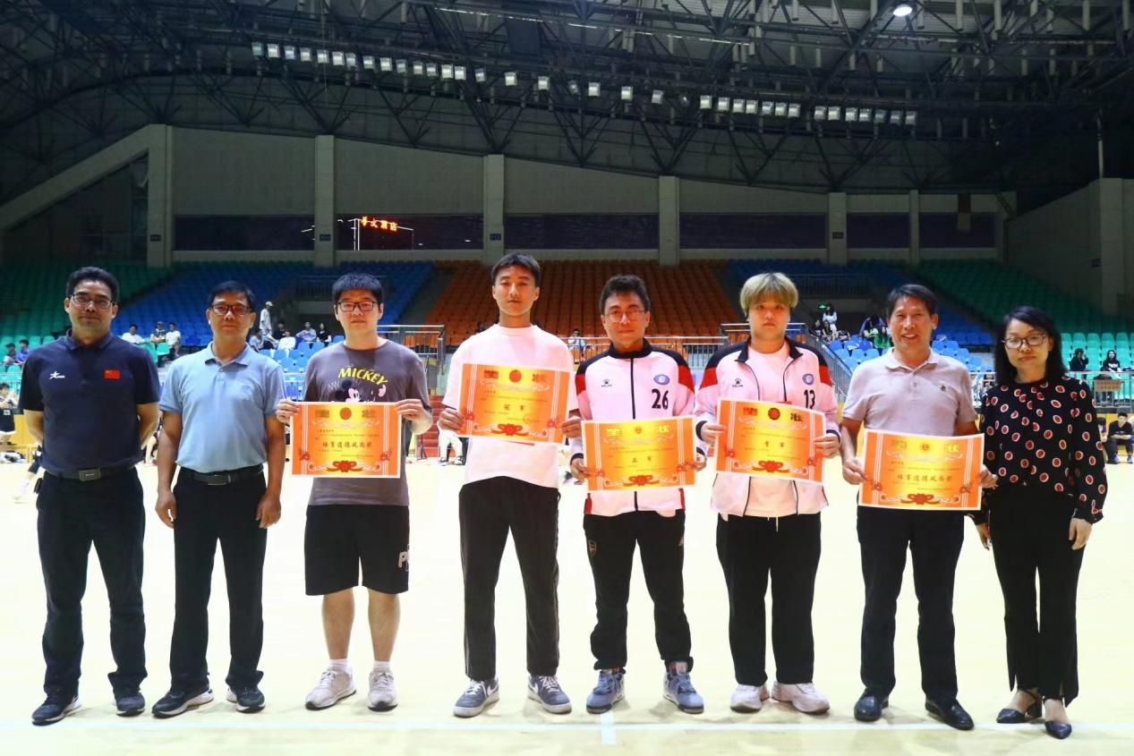 男子足球图片1.png