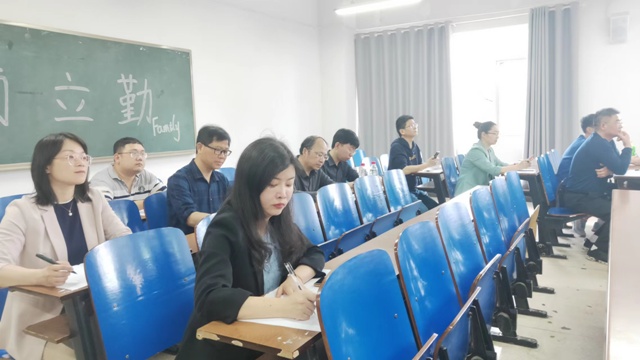 习近平新时代中国特色社会主义思想概论公开课活动现场照片.jpg