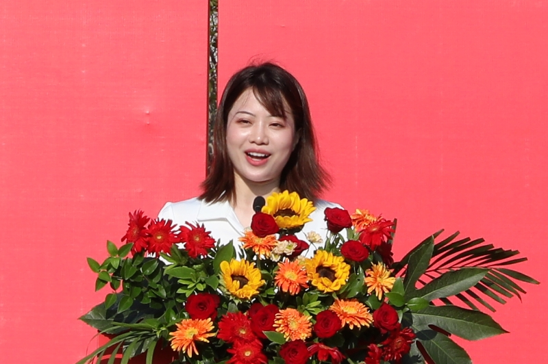 教师代表1.png