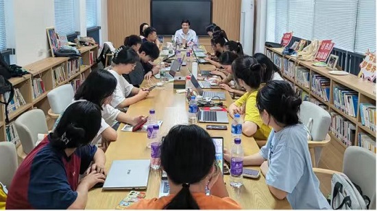 暖心看望照片.jpg